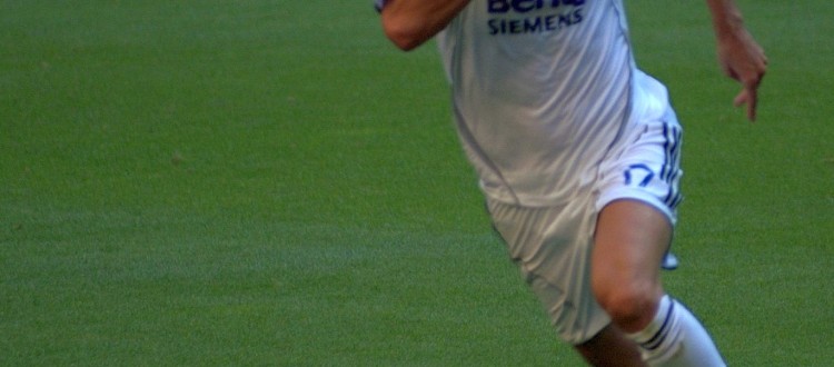 Holenderski snajper strzelił 56 bramek w 142 meczach grając dla PSV Eindhoven, Manchesteru United i Realu Madryt (10 bramek z rzutów karnych).