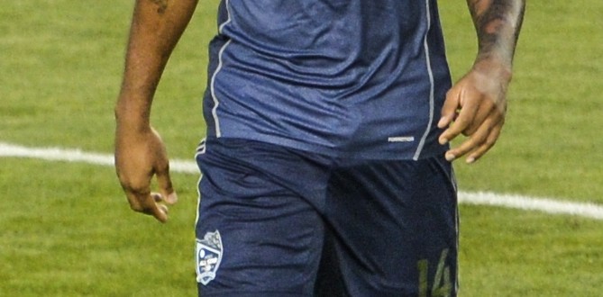 Francuz swoją karierę z Ligą Mistrzów rozpoczął w AS Monaco. Później występował przez wiele lat w Arsenalu Londyn i w FC Barcelonie. W 112 meczach strzelił 50 bramek, w tym 3 gole z rzutów karnych.